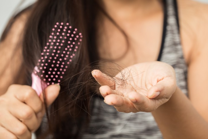 dieta rica em proteinas evita a queda de cabelo