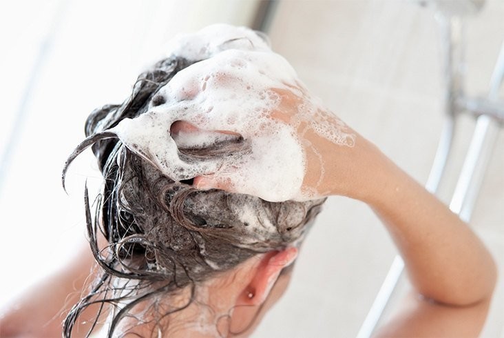 experimente uma mascara capilar caseira para dar brilho ao cabelo