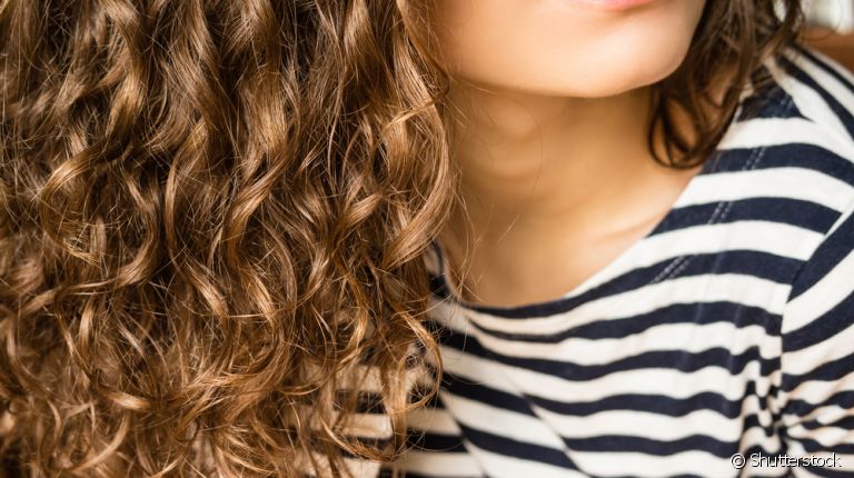 tipos de cabelo devem evitar sulfatos em seus cuidados com os cabelos