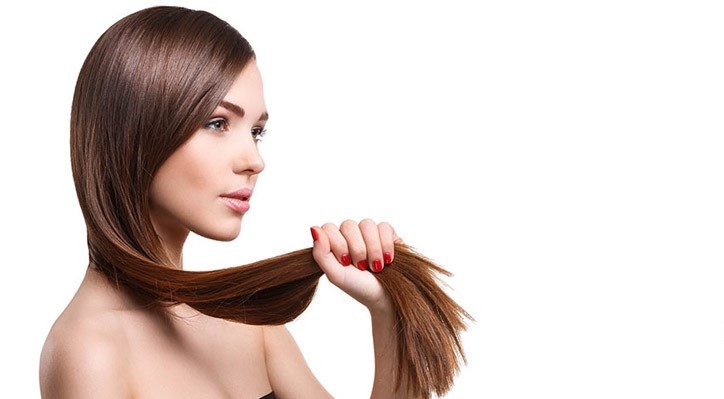 use oleos essenciais para crescer o cabelo