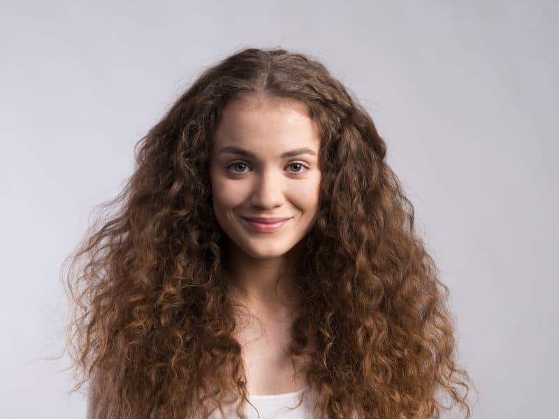 maneiras para diminuir o frizz e selar as cuticulas do cabelo