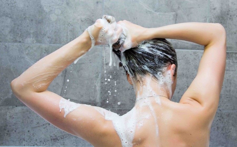 nao use shampoo com muita frequencia pode deixar o cabelo fino e fraco