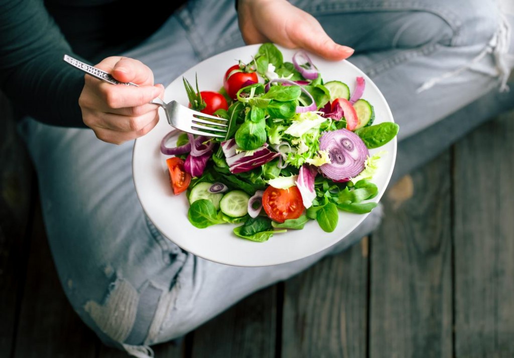 coma alimentos nutritivos para ter um cabelo sedoso macio e brilhoso