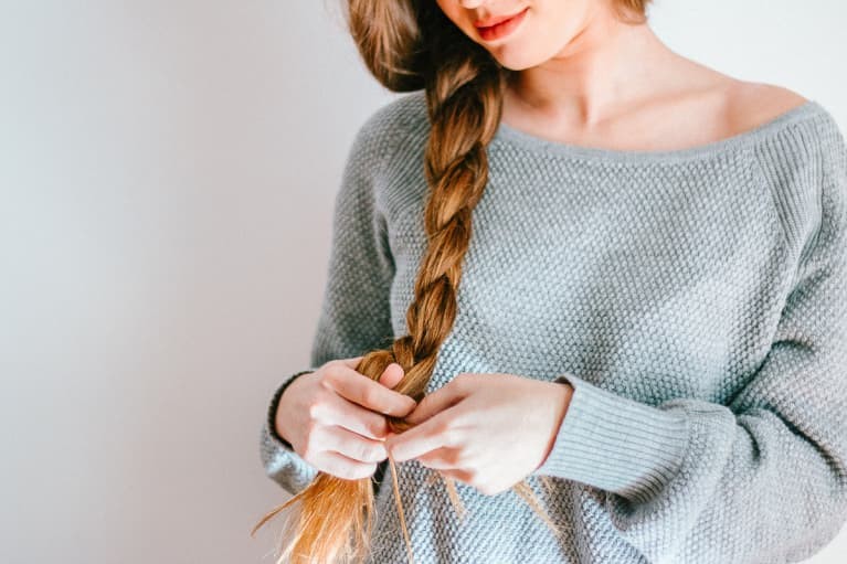 como fazer o cabelo crescer mais grosso e forte