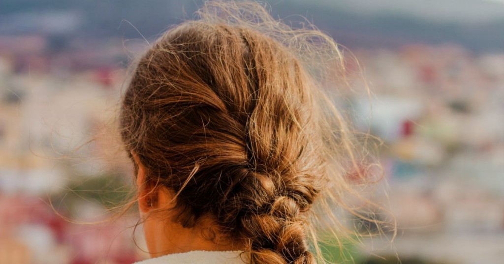 vfrizz de cabelo causas