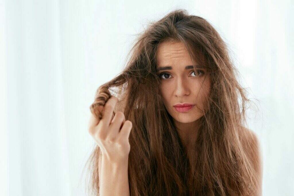 o que e o frizz de cabelo